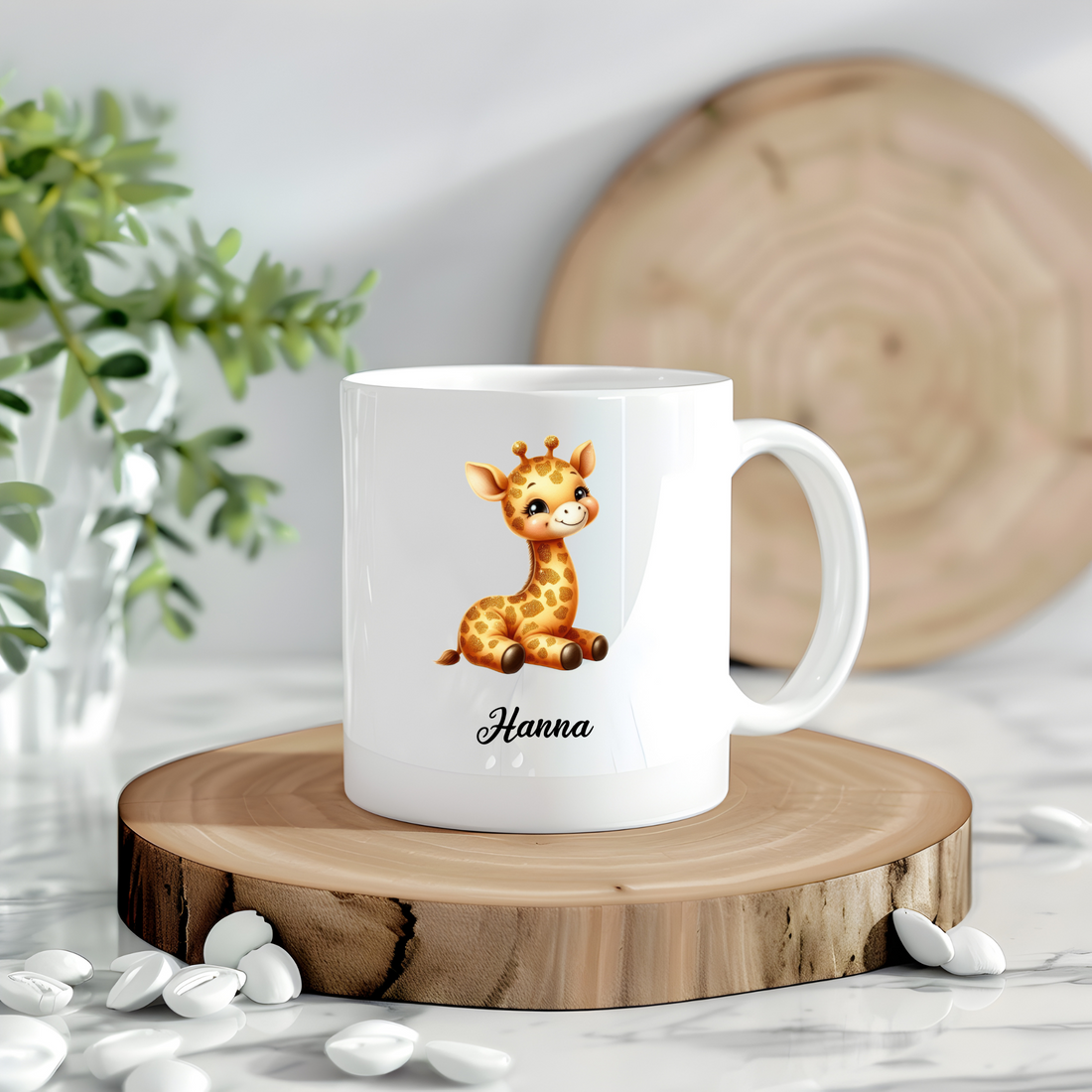 Personalisierte Kinder Tasse- Keramik mit  süßer Baby-Giraffe  / Geschenk/ Kita weiß mit deinem Wunschnamen"